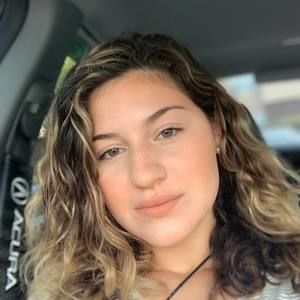 Meet your Posher, Amaris